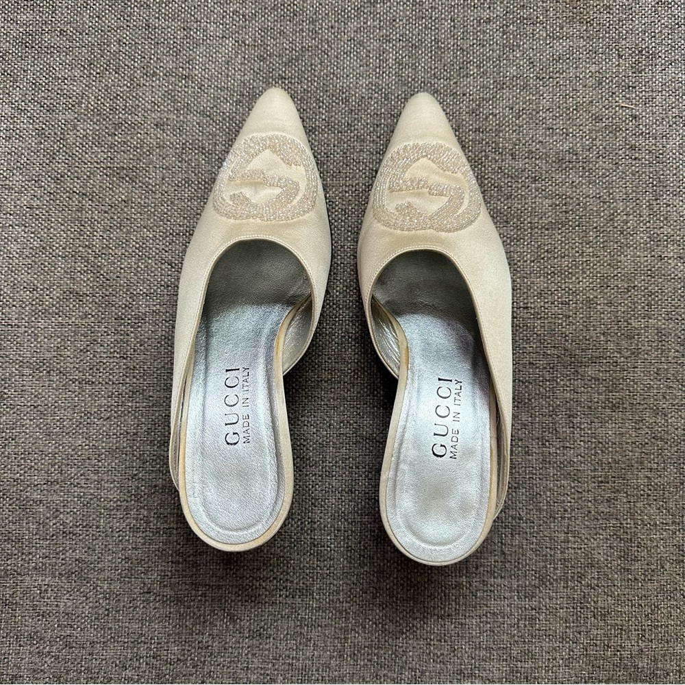 Rare vintage satin Gucci beaded mule heels - Picture 8 of 8
